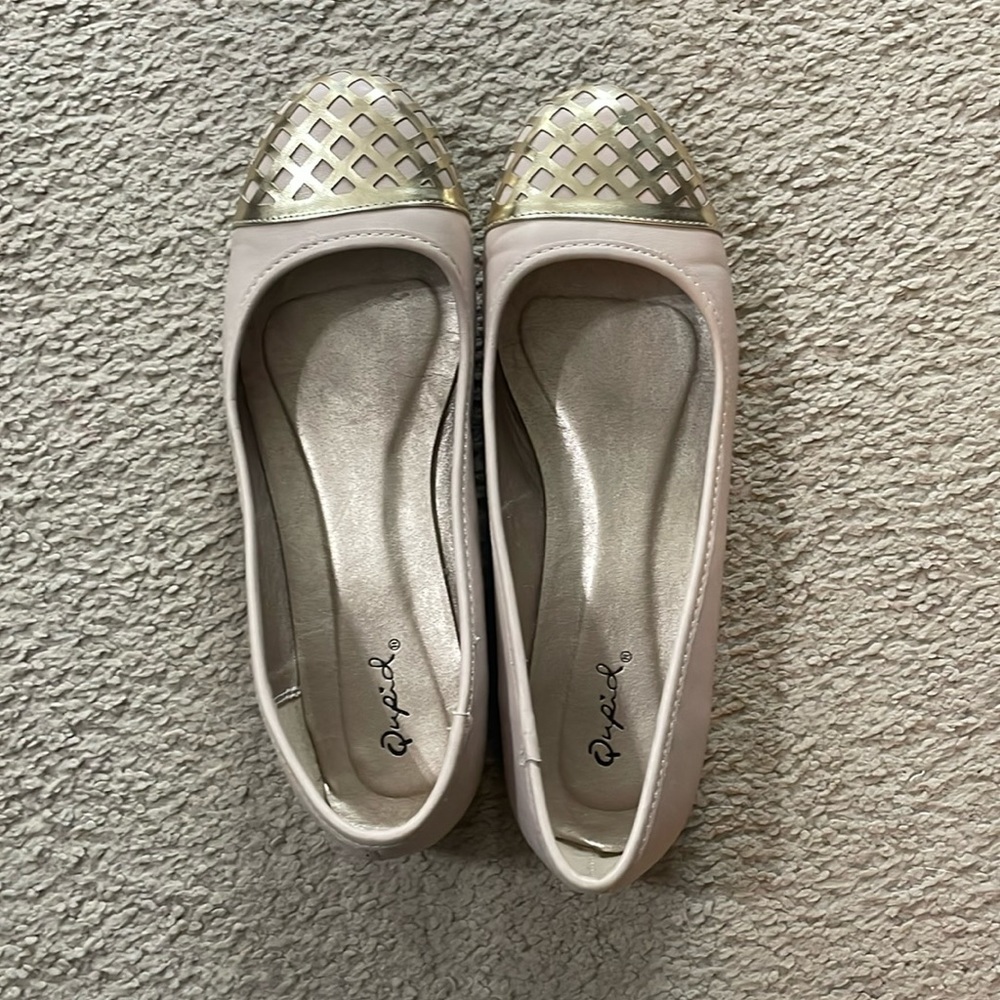 Quipid brand flats from Buckle
